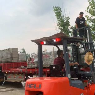 临沂 黄金麻冰裂纹，地铺石装车