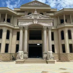 临沂 黄金麻别墅外墙干挂，大柱，大象，蘑菇石，雕花板