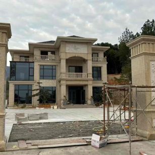 临沂 黄金麻花岗岩别墅雕花外墙干挂配上门口雕花罗马柱