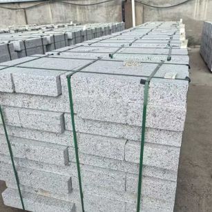 临沂 白麻花岗岩路沿石，弧形路沿石，道牙石，马路牙子，界石，路缘石，平沿石，直岩石，平缘石等