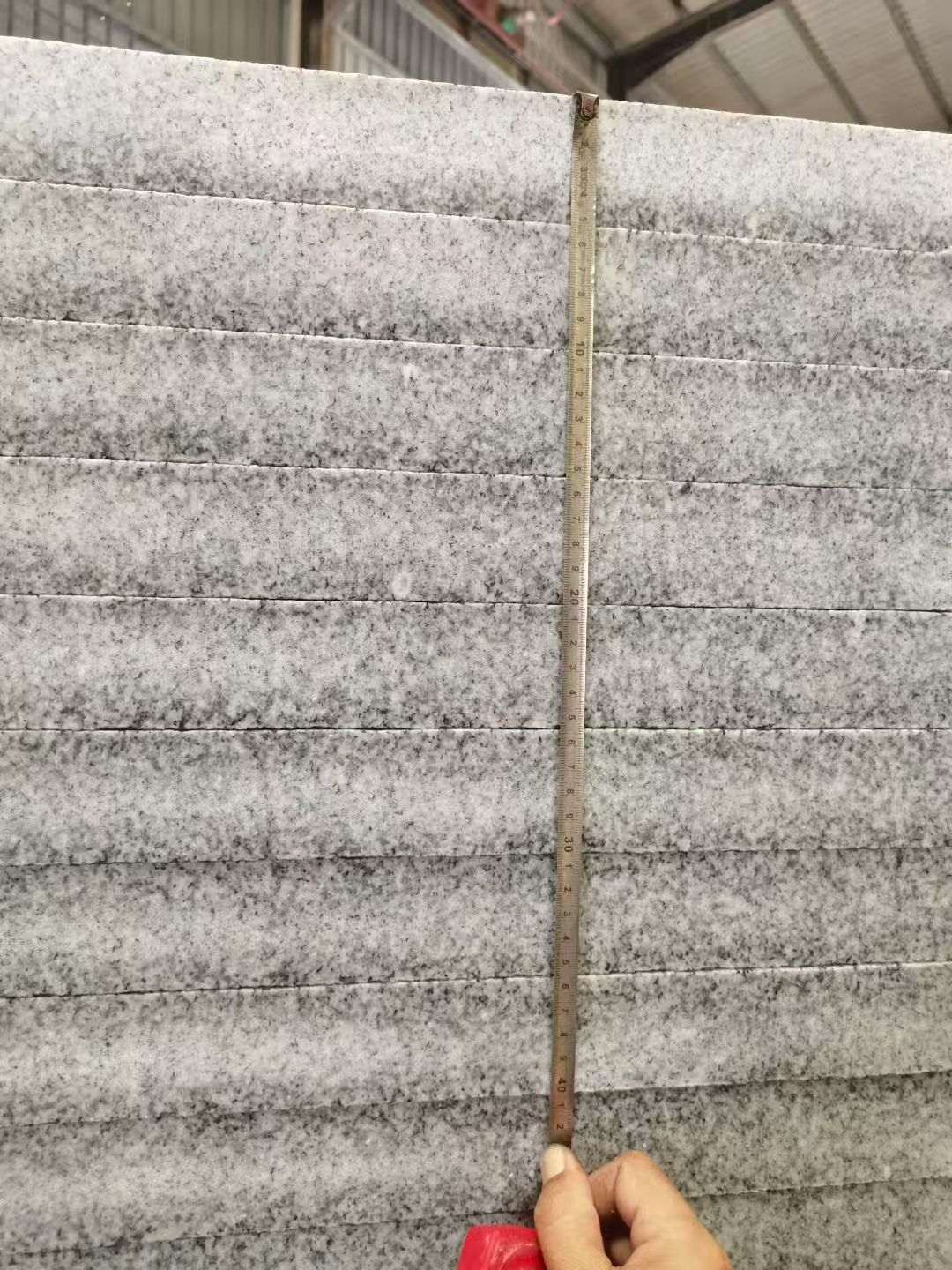 临沂 芝麻白火烧成品厚薄均匀，B料价格接近A料质量