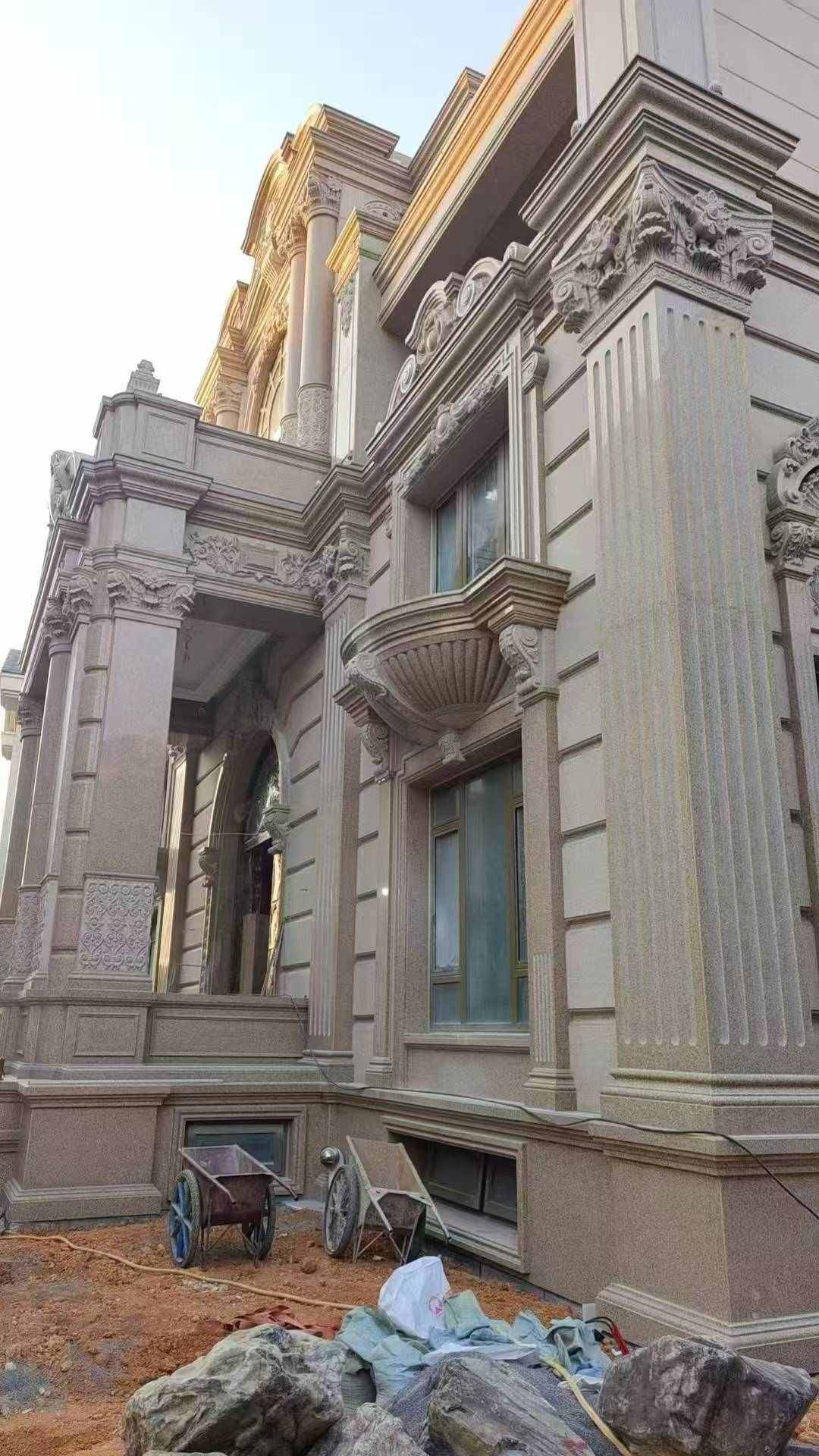 临沂 黄金麻花岗岩光面别墅外墙干挂施工完成