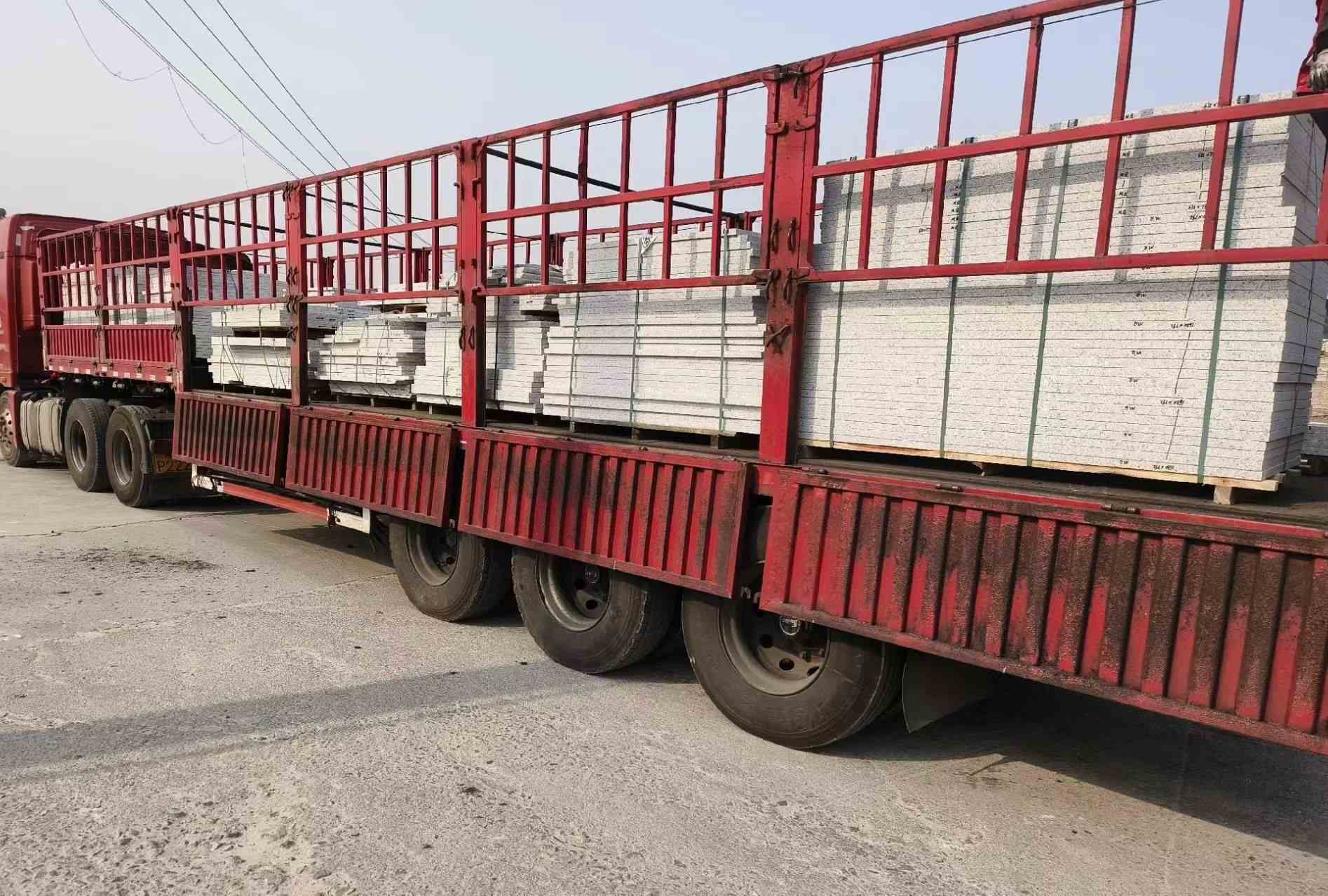 临沂 白麻荔枝面外墙干挂，工厂装车日常