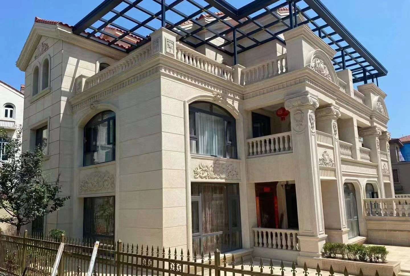 临沂 黄金麻花岗岩荔枝面别墅外墙干挂