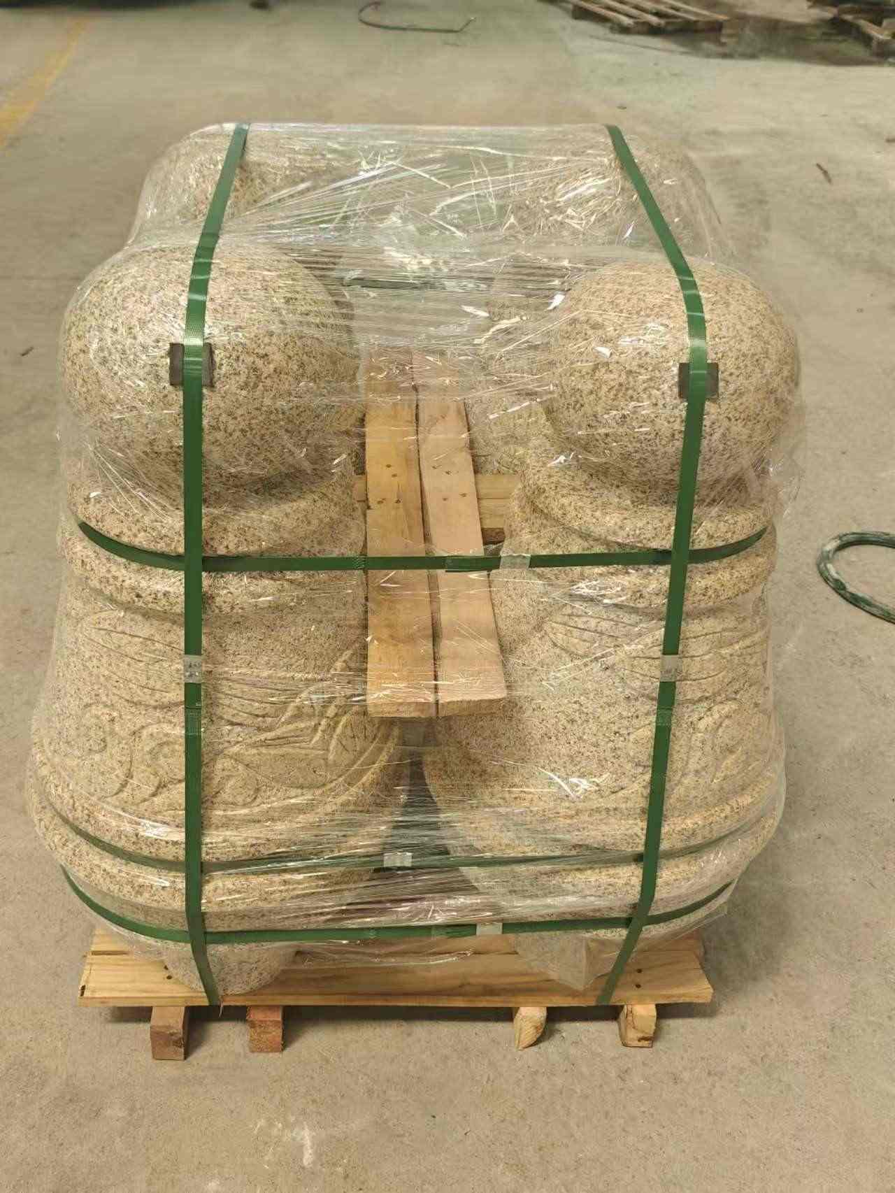 临沂 黄金麻异形定制雕花——棒棒糖挡车柱