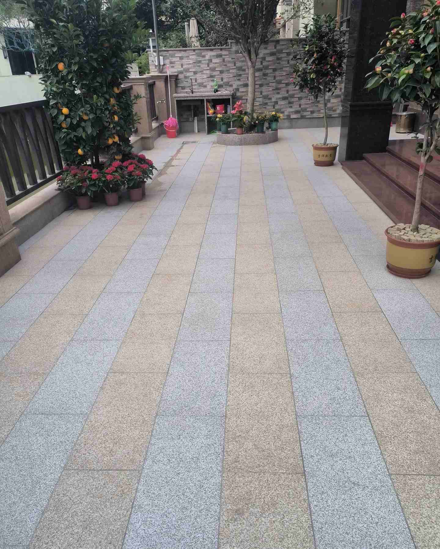 临沂 黄金麻白麻荔枝面庭院铺装展示