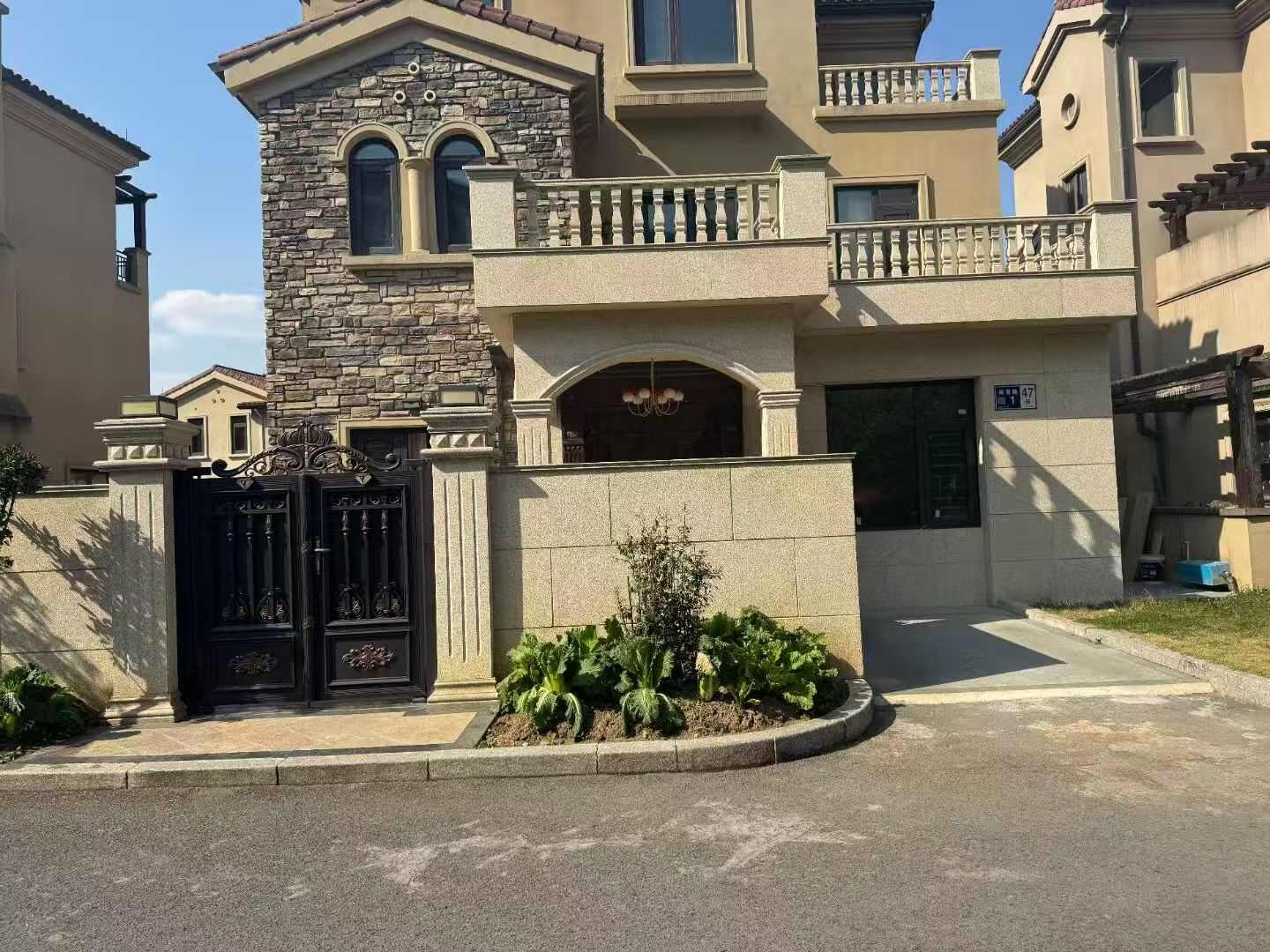 临沂黄金麻别墅案例展示