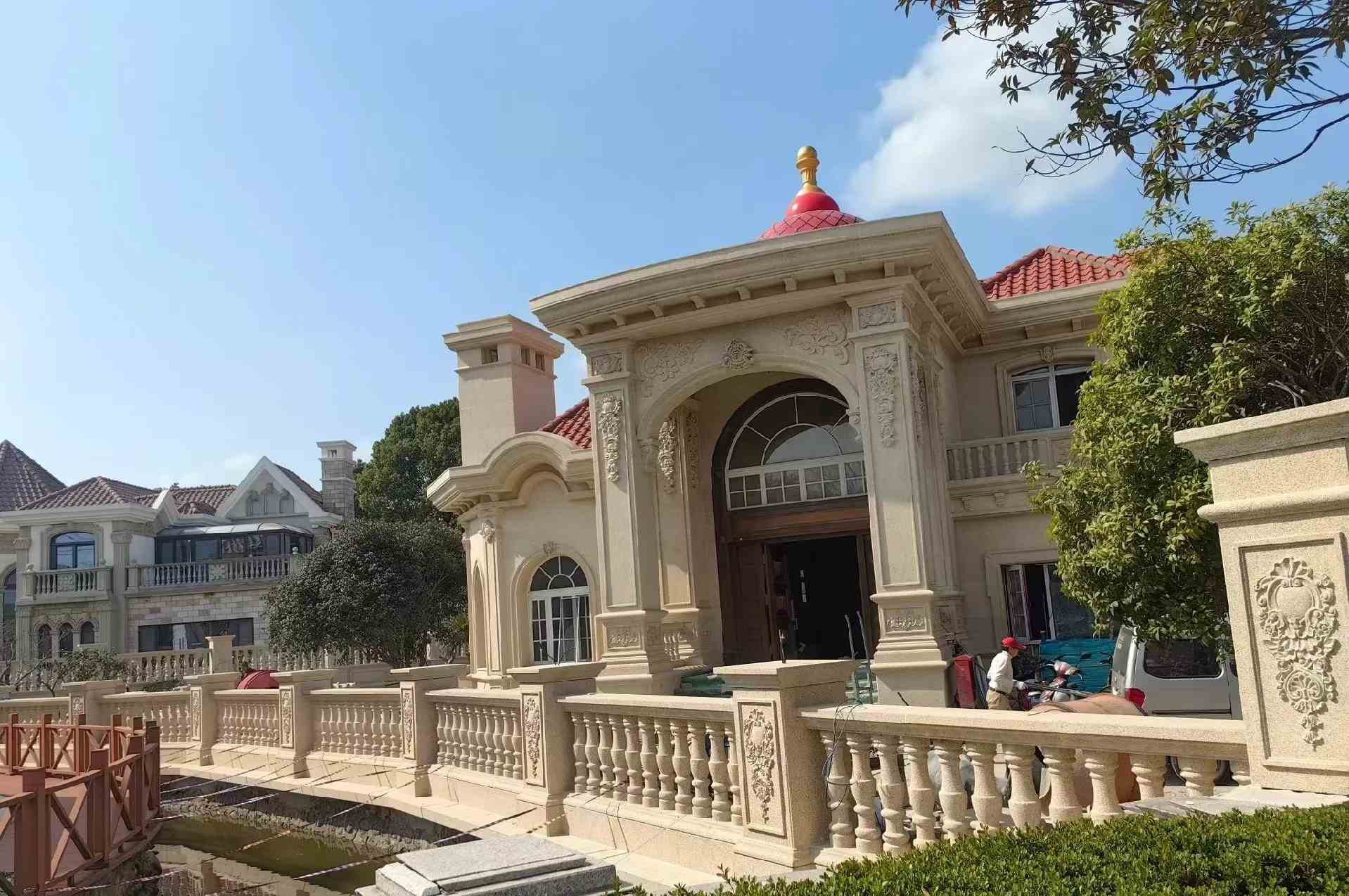 临沂 黄金麻花岗岩欧式别墅