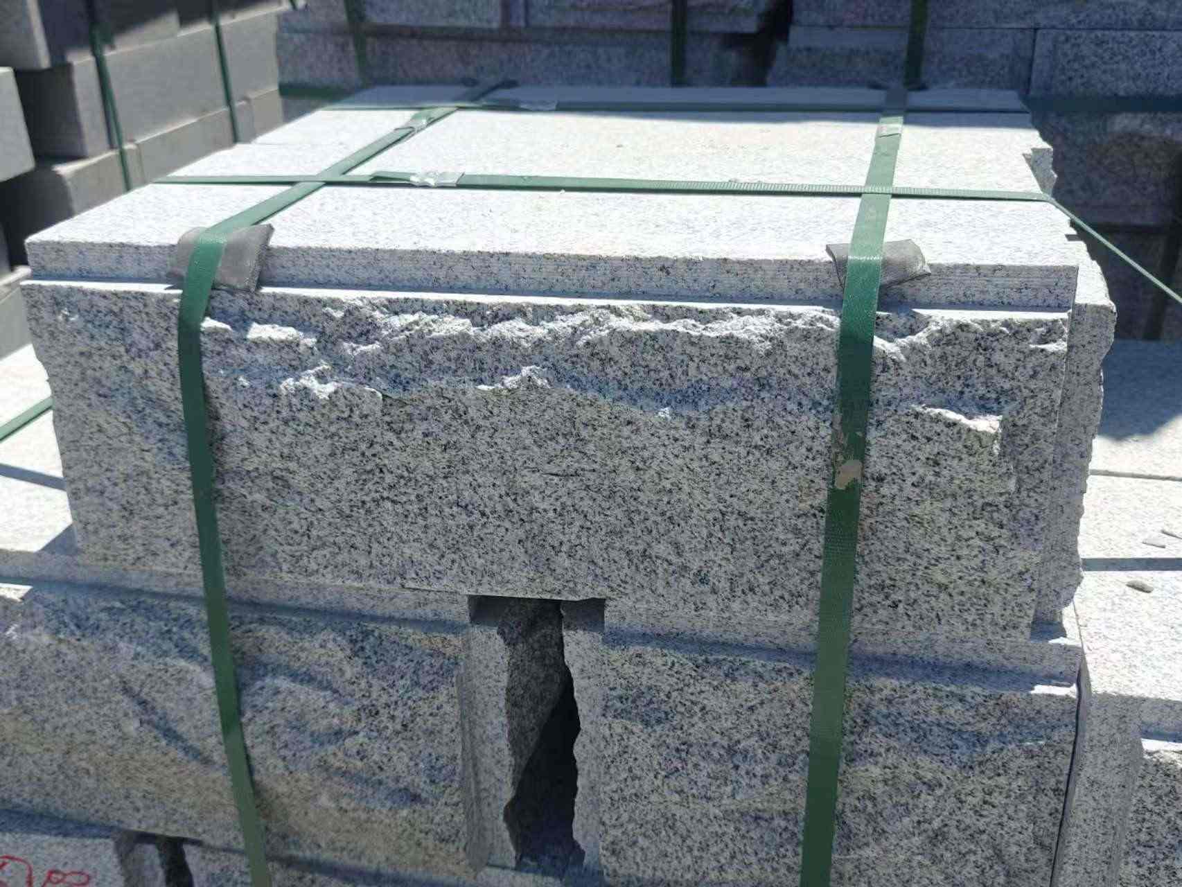 临沂 芝麻白花岗岩自然面成品