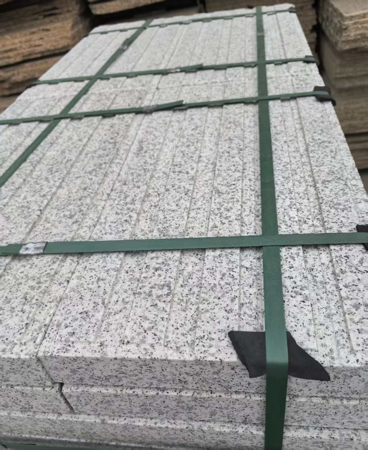 临沂 白麻花岗岩直行盲道石，盲条，地铺石